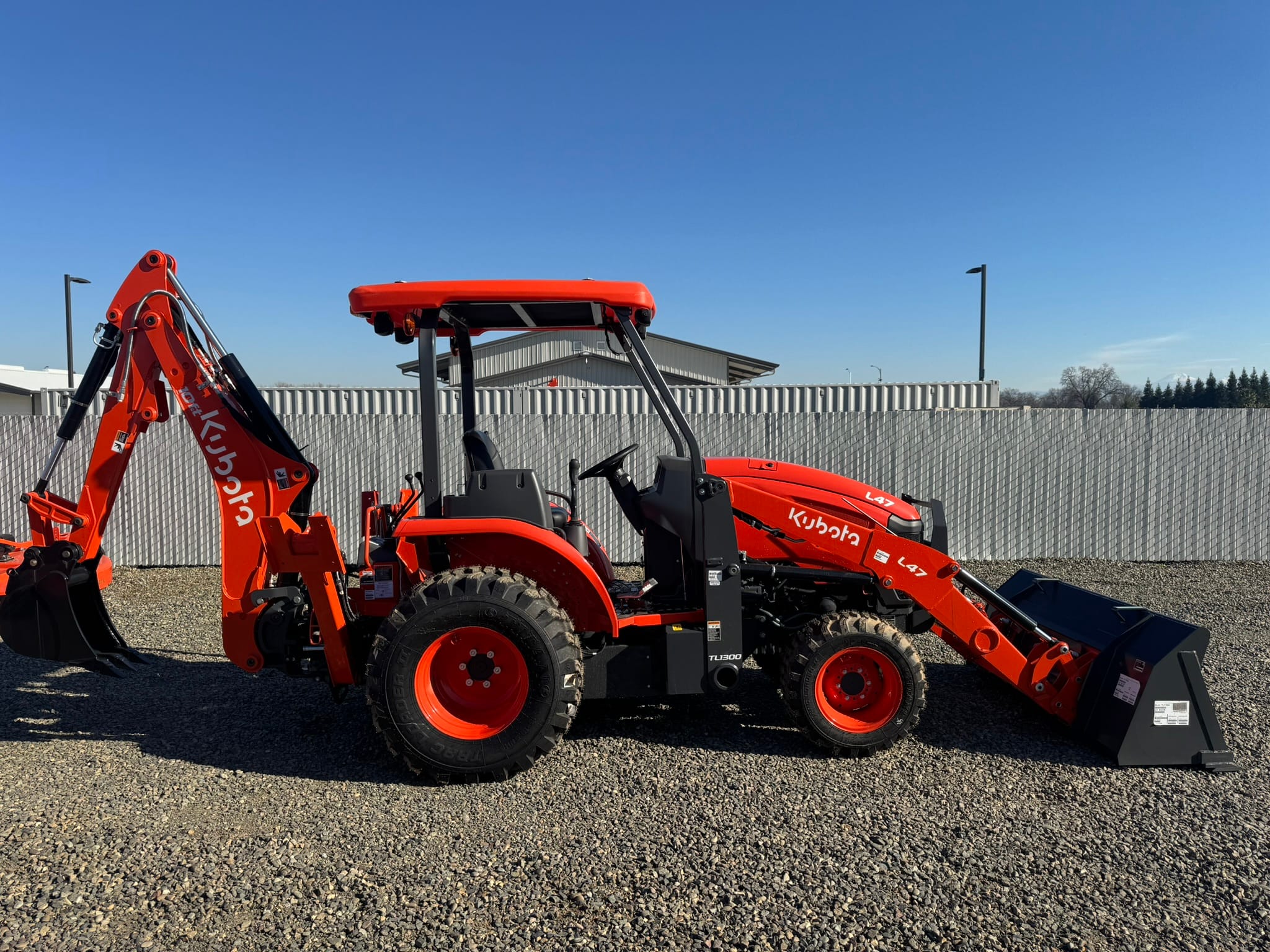 Kubota L47TLB – 47.1 HP Tractor Loader Backhoe – 12976